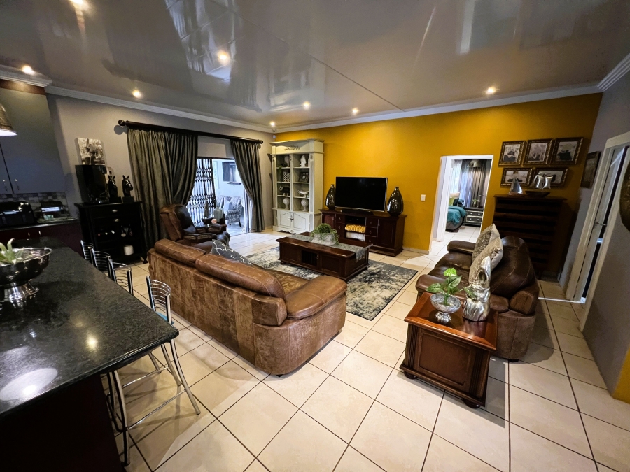 3 Bedroom Property for Sale in Wilkoppies North West